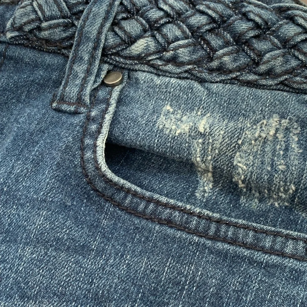 Harper Size 26 Distressed Woven Fabric Design at Waist Denim Jean Shorts